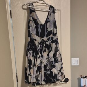 Le Chateau Black and Cream Patterned Dress